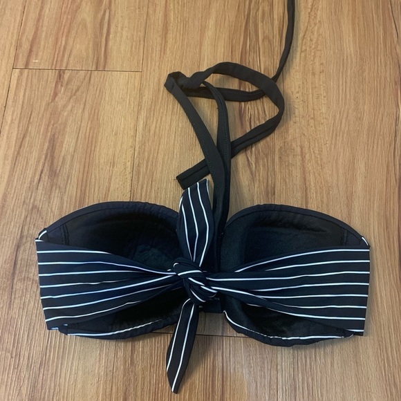 Robin Piccone Black & White Bandeau Bikini Top - Picture 2 of 5